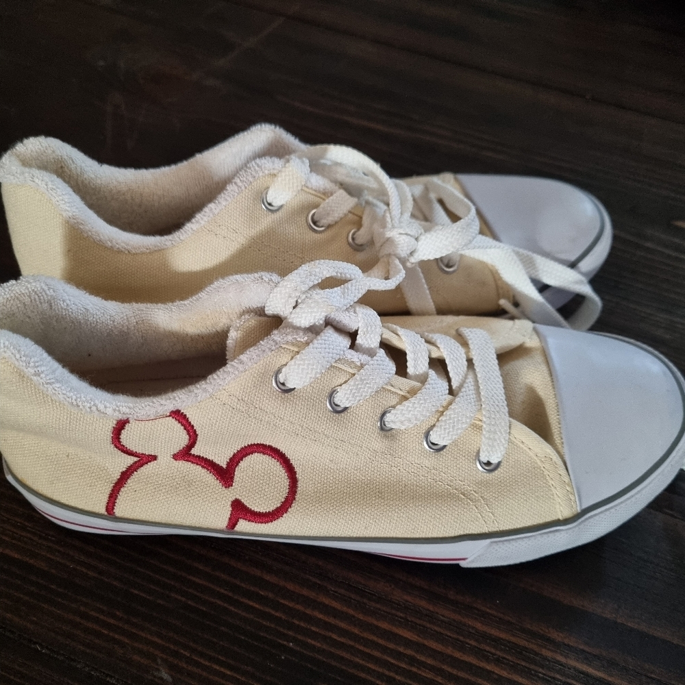 DISNEY TOKYO Resort Mickey Mouse Sneakers Womens Size 6.5